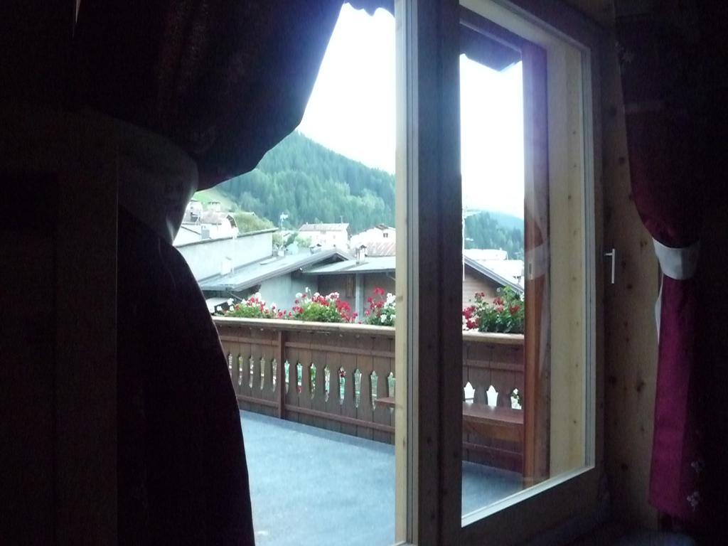 Al Bait Del Legn Apartment Bormio Ngoại thất bức ảnh
