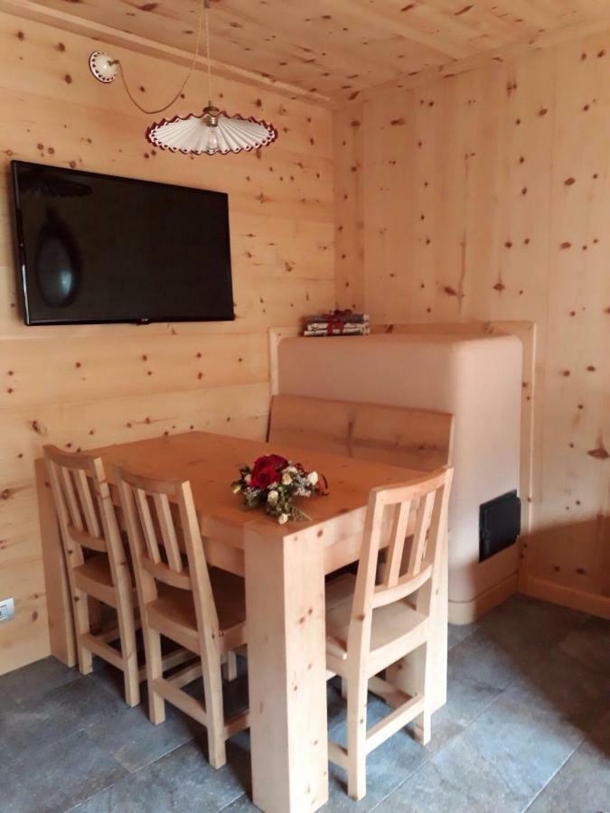 Al Bait Del Legn Apartment Bormio Ngoại thất bức ảnh