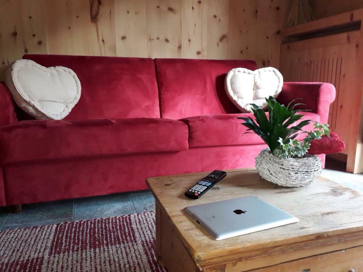 Al Bait Del Legn Apartment Bormio Ngoại thất bức ảnh